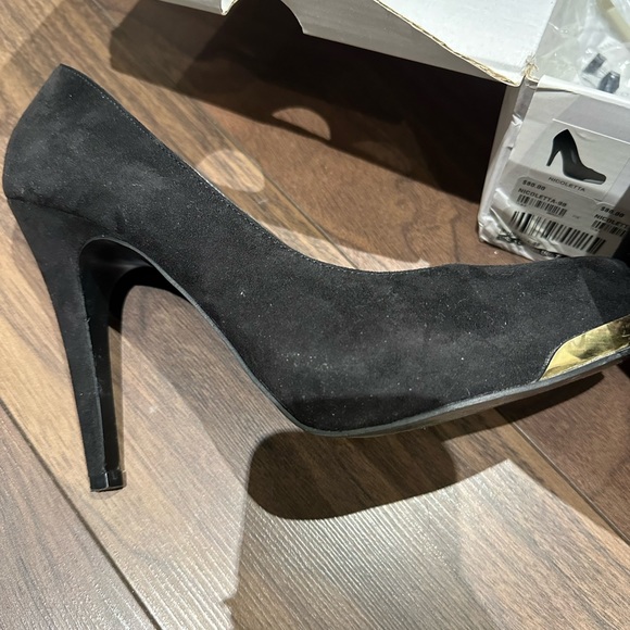 Aldo- suede stiletto - Picture 5 of 6